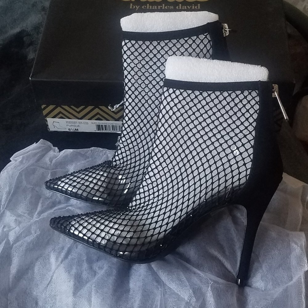 NWT BLACK RHINESTONE HEELS